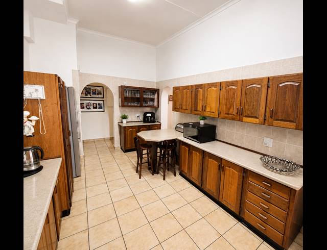4 BEDROOM HOUSE FOR SALE IN THREE RIVERS EAST